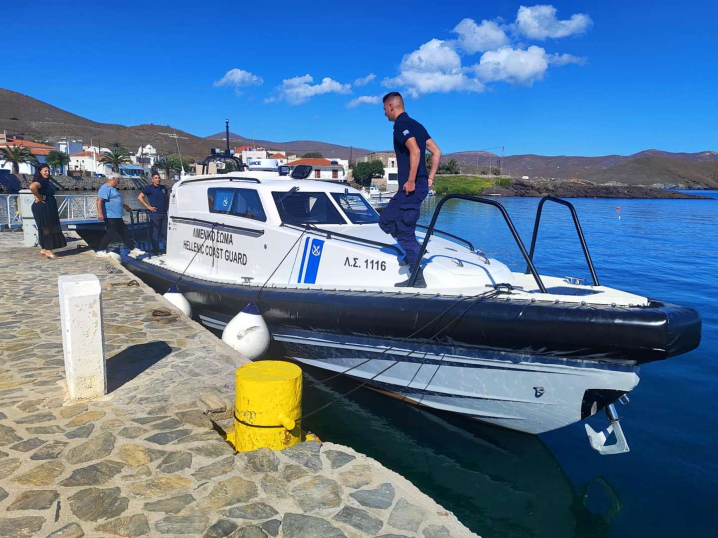 Τα Ψαρά απέκτησαν πλωτό ασθενοφόρο – Νέα εποχή για την υγειονομική κάλυψη του νησιού image