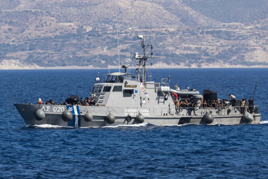 Κρήτη: Εντοπισμός και διάσωση 56 ατόμων νότια των Καλών Λιμένων - Dnews